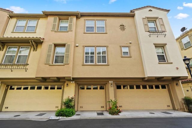 760 Mente Linda Loop, Milpitas, CA 95035