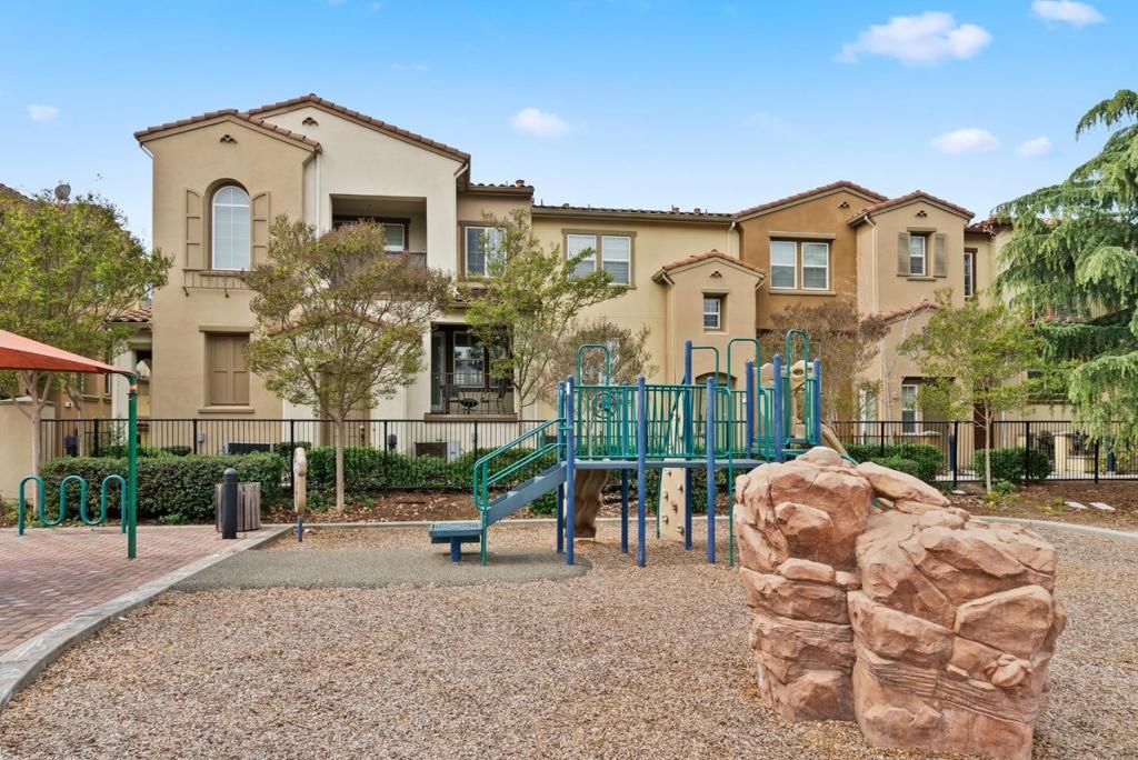 760 Mente Linda Loop, Milpitas, CA 95035