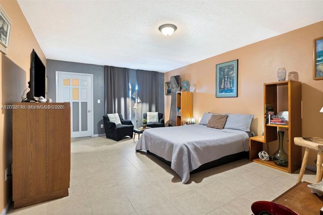 1965 Sans Souci Blvd 0, North Miami, FL 33181