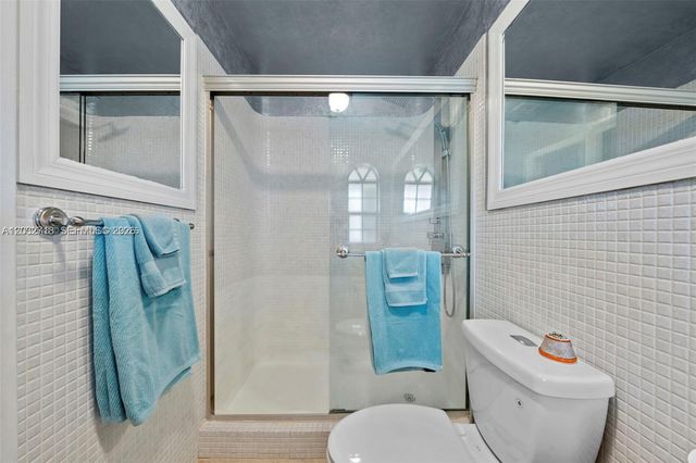 1965 Sans Souci Blvd 0, North Miami, FL 33181