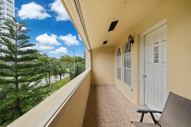 1965 Sans Souci Blvd 0, North Miami, FL 33181