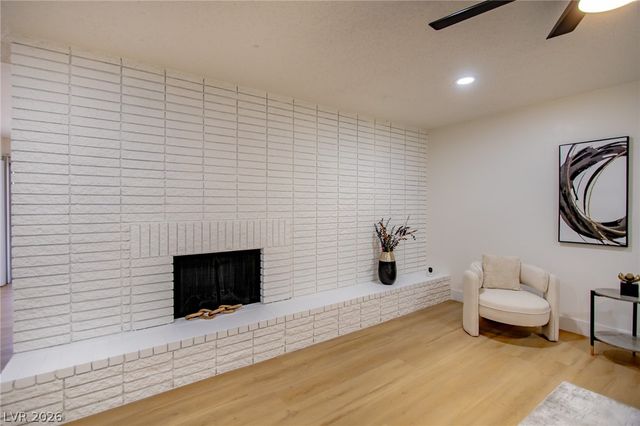 275 Pecos Way, Las Vegas, NV 89121