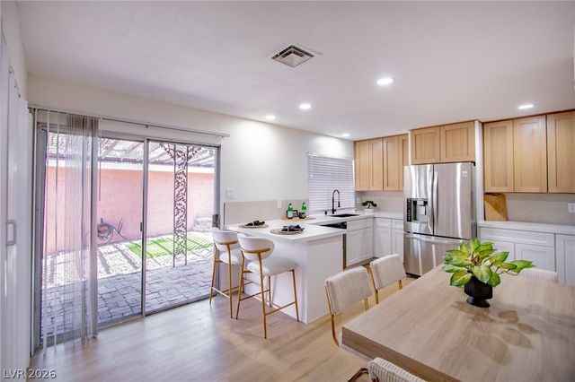 275 Pecos Way, Las Vegas, NV 89121