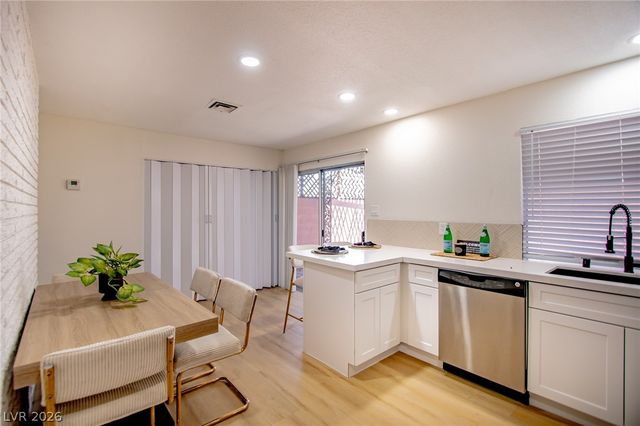 275 Pecos Way, Las Vegas, NV 89121