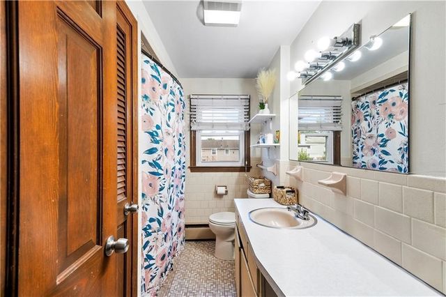 46 Auburn Avenue, Johnston, RI 02919