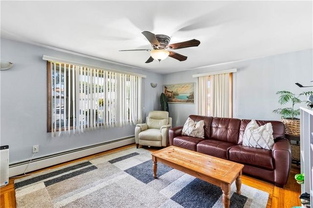 46 Auburn Avenue, Johnston, RI 02919