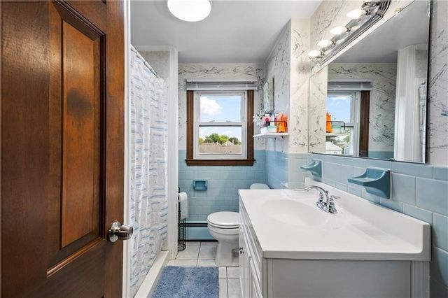 46 Auburn Avenue, Johnston, RI 02919