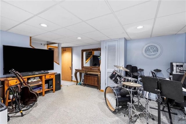 46 Auburn Avenue, Johnston, RI 02919