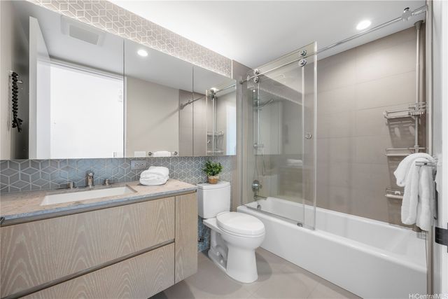 1000 Auahi Street 2100, Honolulu, HI 96814