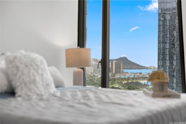 1000 Auahi Street 2100, Honolulu, HI 96814