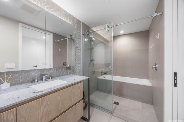 1000 Auahi Street 2100, Honolulu, HI 96814