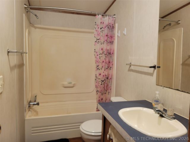 102 James Thomas, Eufaula, OK 74432