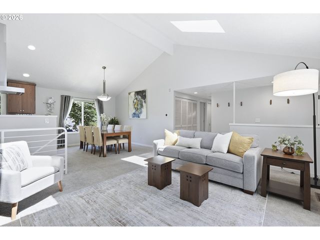 9824 Sw Quail Post Rd, Portland, OR 97219