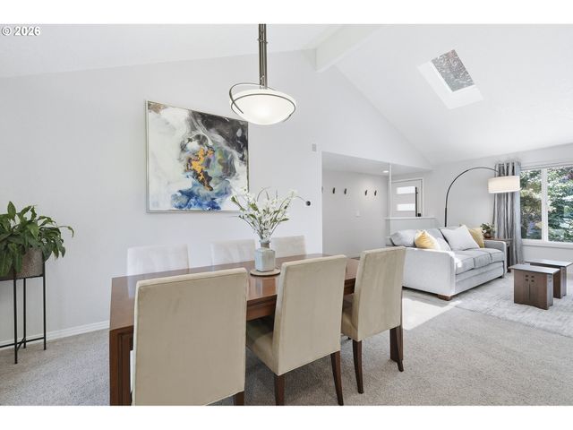 9824 Sw Quail Post Rd, Portland, OR 97219