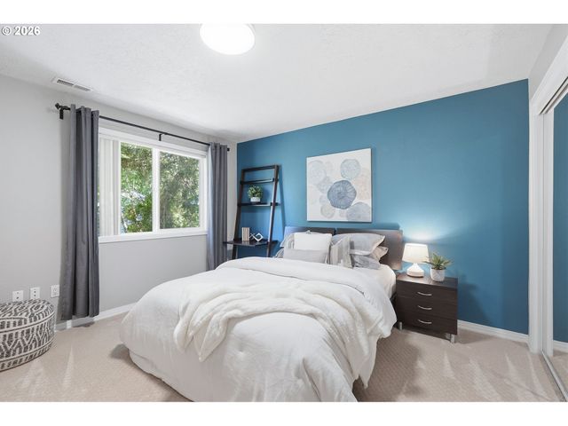 9824 Sw Quail Post Rd, Portland, OR 97219