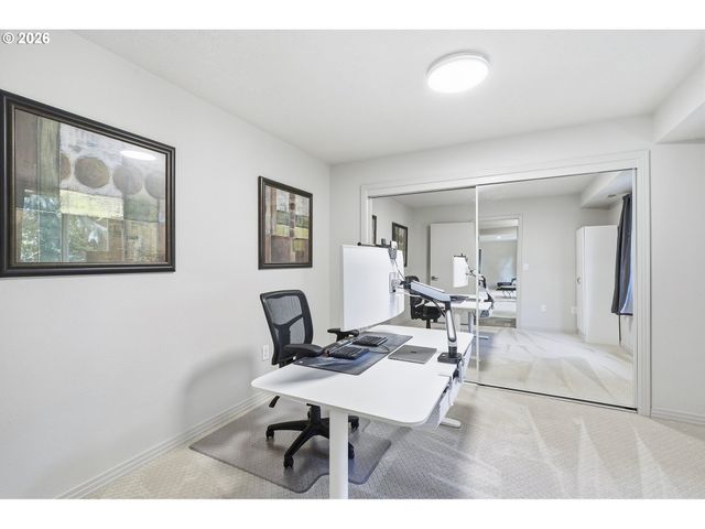 9824 Sw Quail Post Rd, Portland, OR 97219