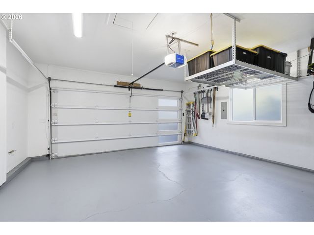 9824 Sw Quail Post Rd, Portland, OR 97219