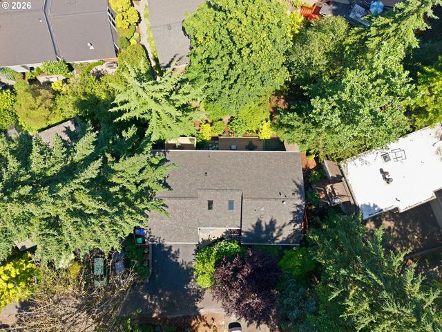 9824 Sw Quail Post Rd, Portland, OR 97219