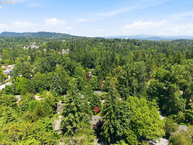 9824 Sw Quail Post Rd, Portland, OR 97219