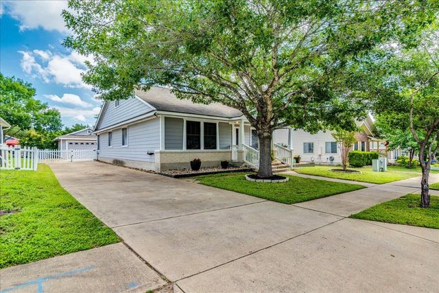 175 Wetzel, Kyle, TX 78640