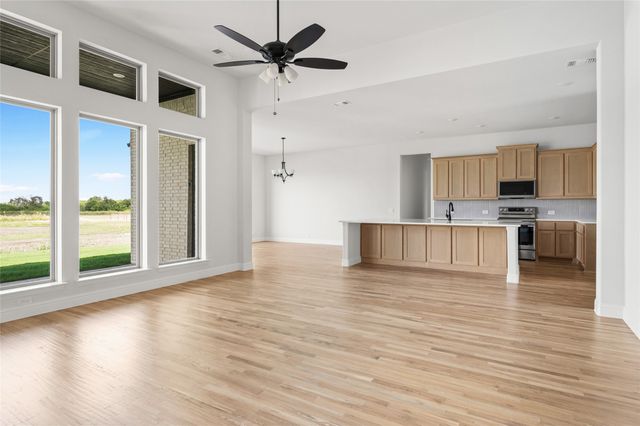 101 Jasper Lane, Van Alstyne, TX 75495