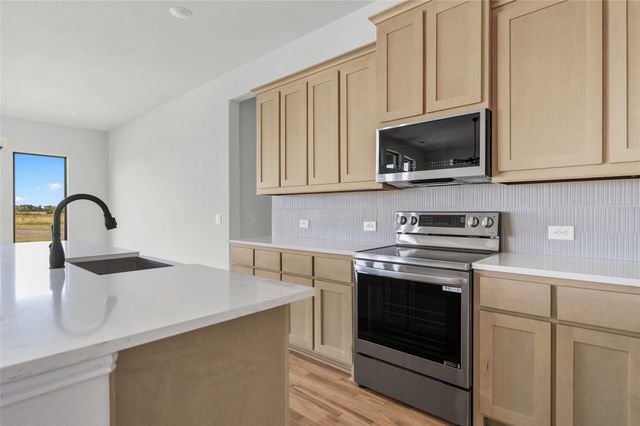 101 Jasper Lane, Van Alstyne, TX 75495