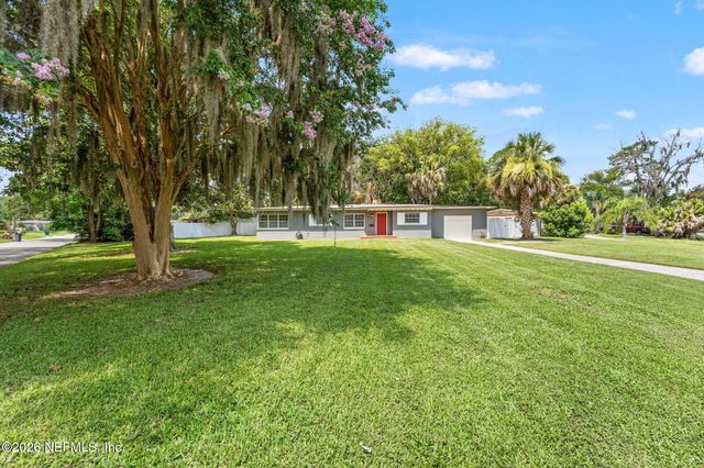 6144 ROBBINS Circle N, Jacksonville, FL 32211