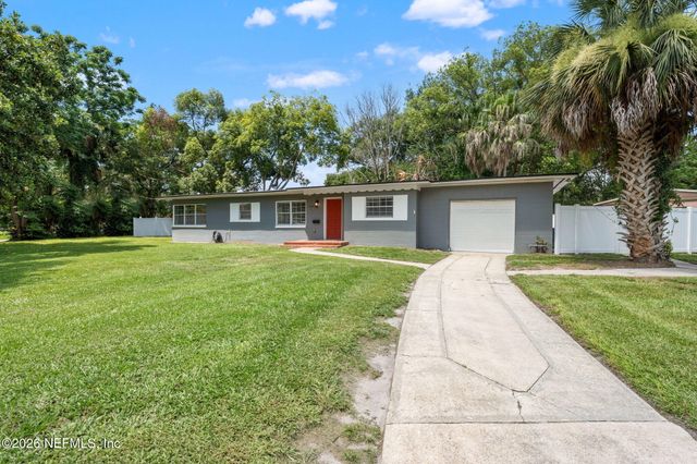 6144 ROBBINS Circle N, Jacksonville, FL 32211