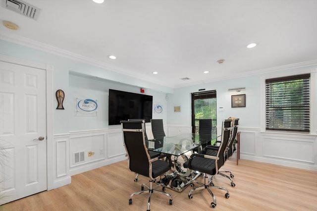 15 Thomas St, North Providence, RI 02911