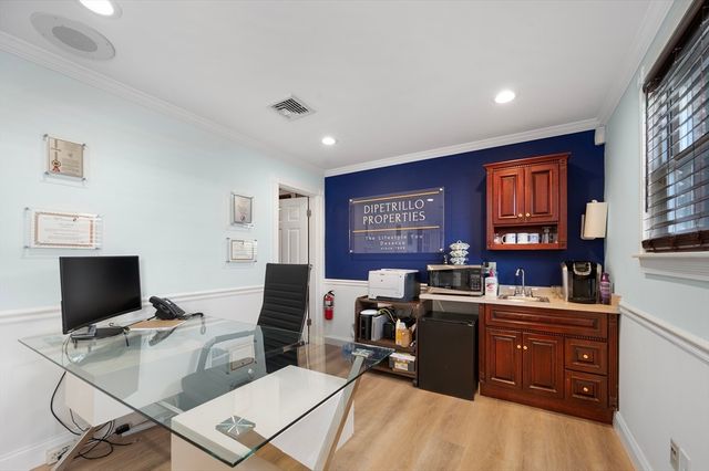 15 Thomas St, North Providence, RI 02911