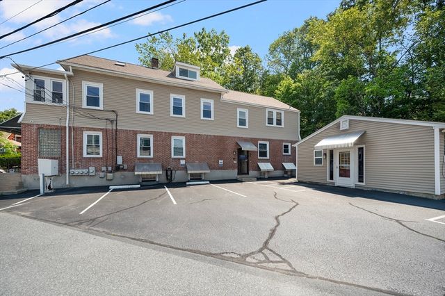 15 Thomas St, North Providence, RI 02911