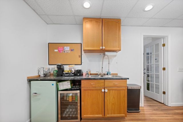 15 Thomas St, North Providence, RI 02911