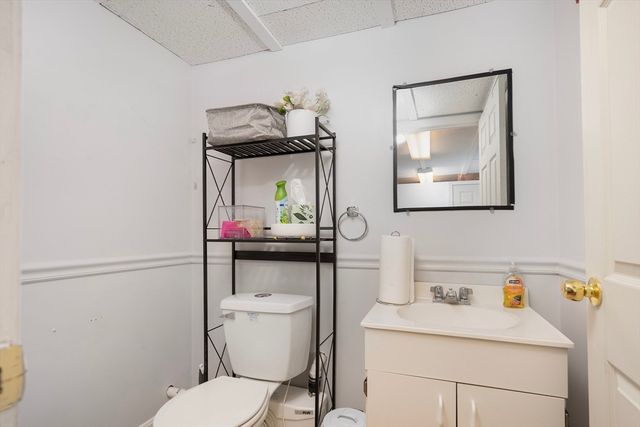 15 Thomas St, North Providence, RI 02911