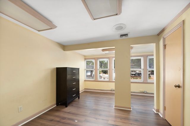 15 Thomas St, North Providence, RI 02911