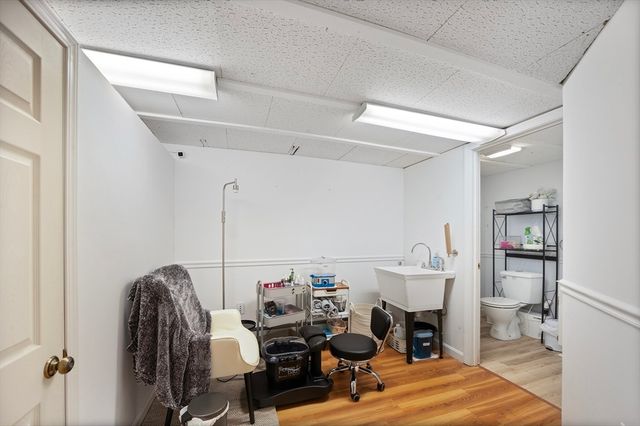 15 Thomas St, North Providence, RI 02911