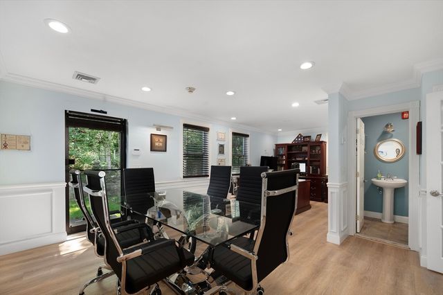 15 Thomas St, North Providence, RI 02911