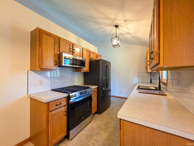 920 Eagle Drive, Goshen, IN 46526