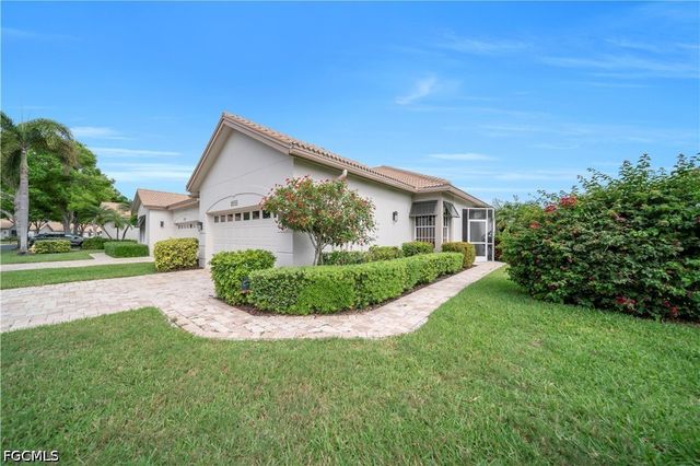 8555 Fairway Bend DR, Estero, FL 33967