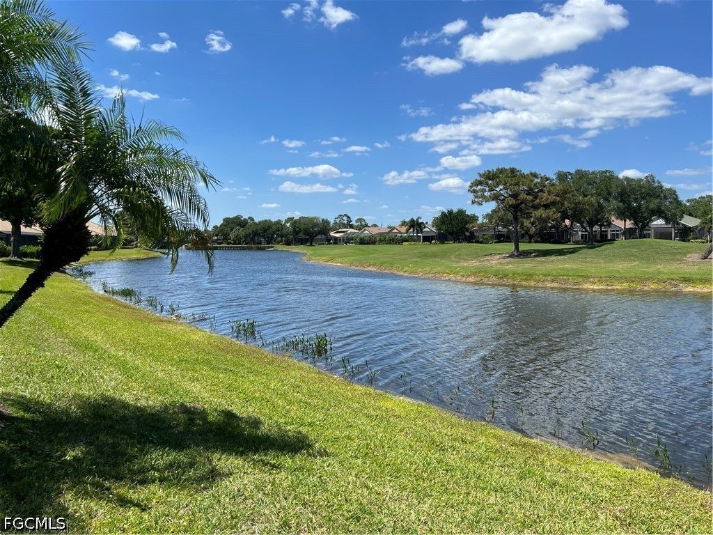 8555 Fairway Bend DR, Estero, FL 33967