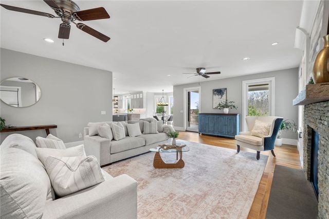 9 Wedge Way, Rehoboth, MA 02769