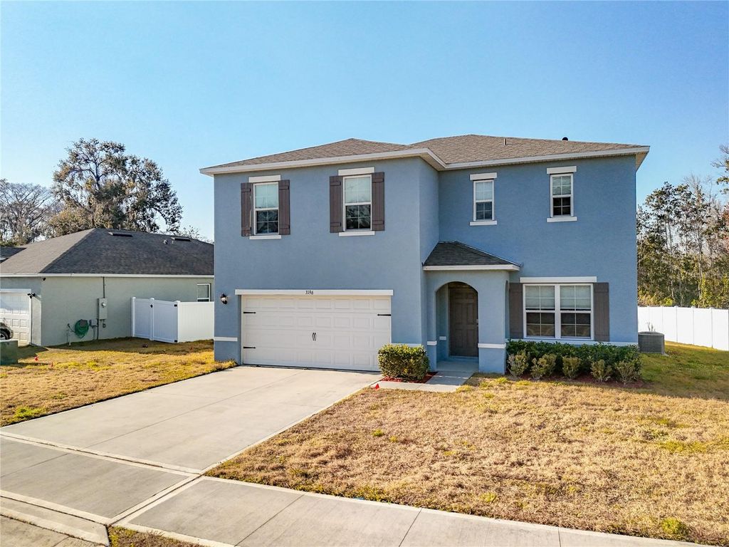 Image 2 of property listing at 3196 BLUE CRAB DRIVE, Tavares, FL 32778