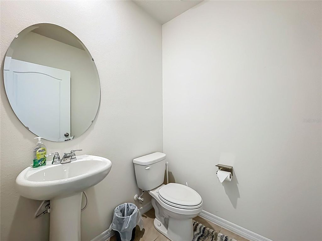 Image 11 of property listing at 3196 BLUE CRAB DRIVE, Tavares, FL 32778