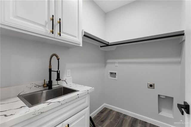 2105 Zinnia Street, Weslaco, TX 78596