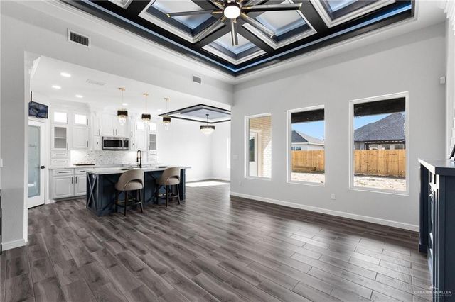 2105 Zinnia Street, Weslaco, TX 78596