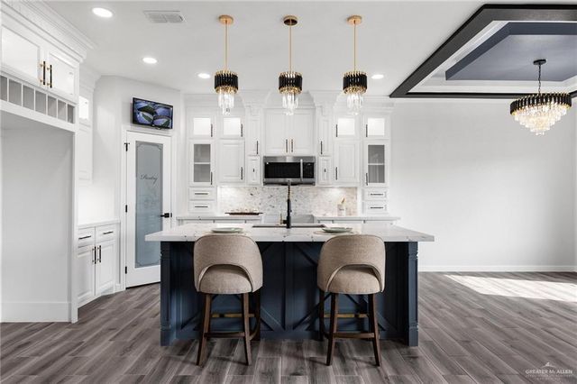 2105 Zinnia Street, Weslaco, TX 78596