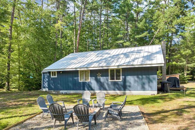 48 South Way, Tamworth, NH 03886