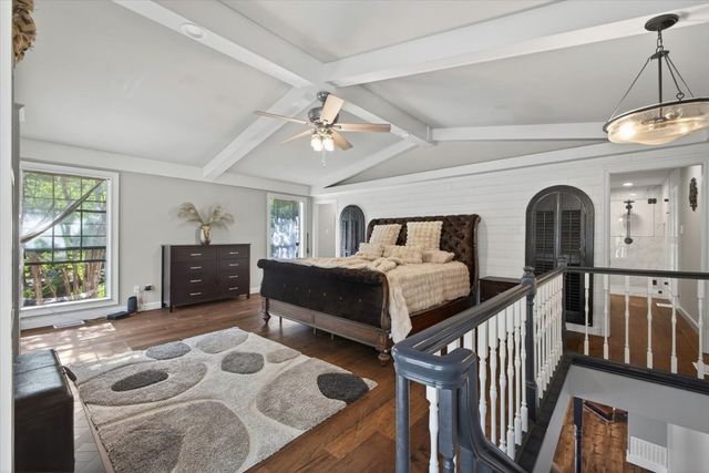 2715 Green Oaks Boulevard, Arlington, TX 76017