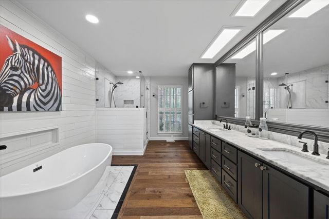 2715 Green Oaks Boulevard, Arlington, TX 76017