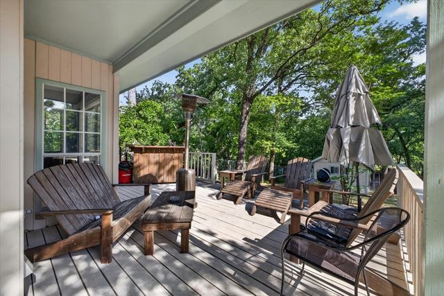 2715 Green Oaks Boulevard, Arlington, TX 76017