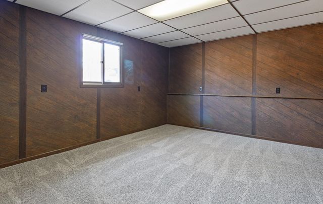 4092 Ethel Street E, Demotte, IN 46310